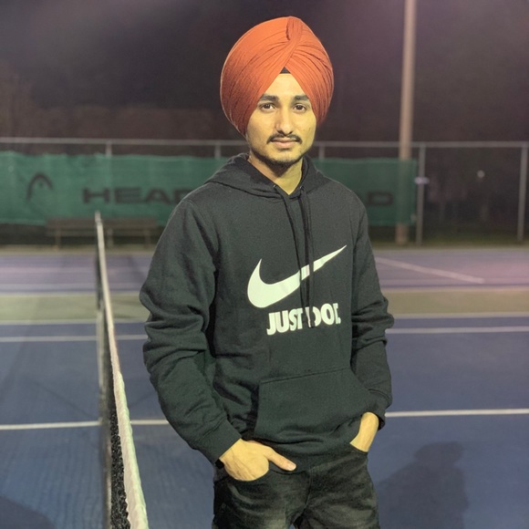 Meet your Posher, Dharampreet - Picture 1 of 1